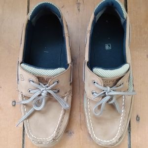 Boys Sperrys Size 5 Excellent Condition